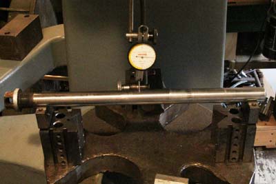 The dial indicator showing the low spot in my Zundapp KS601 rear axle.